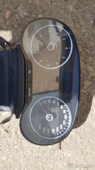 Budíky na Volkswagen Polo 2012 - 2