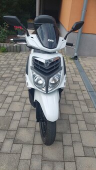 TOP STAV: Biely SYM HD 125 - 2