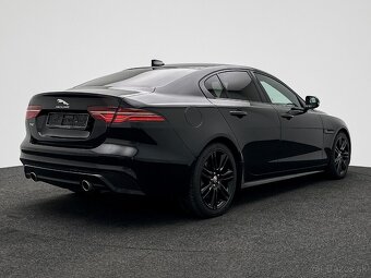 Jaguar XE - 2