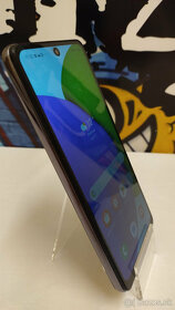 Samsung galaxy A52 5G ciernej farby 128gb verzia odblokovany - 2