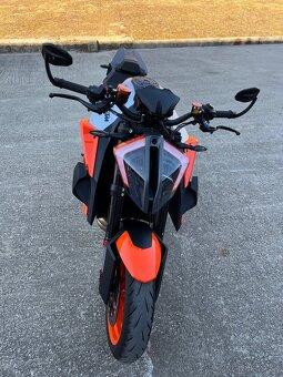 KTM SUPERDUKE 1290 R Orange 2022 v záruke, odpočet DPH - 2