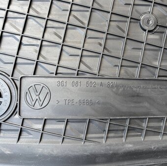 VW PASSAT GUMOVÉ ROHOŽE, SADA (r.2016 - ) - 2