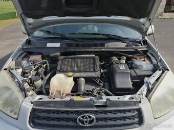 toyota Rav 4 2003 nafta 85.00kw. - 2