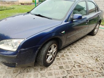 Ford Mondeo Sedan - 2
