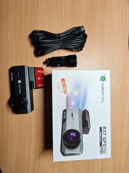 Navitel R37 GPS autokamera - 2