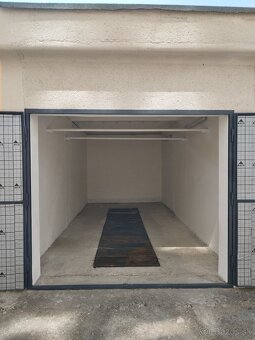 REZERVOVANÉ- garáž v centre po rekonštrukcii (pozemok v OV) - 2