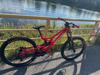 Santa Cruz V10 - 2