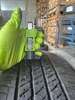 235/55 R18 - 2
