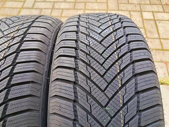 zimne pneu 195/55 R15 - 2