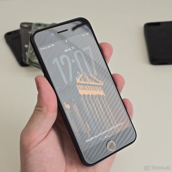 Apple iPhone SE2020 64GB - 2