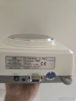 Laboratórna váha 0,001 - 2