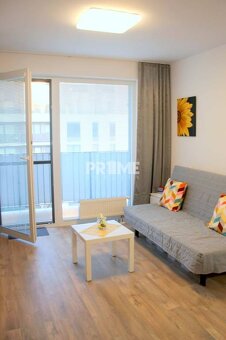 Pekná Garsónka, REKONŠTRUKCIA, BALKÓN, Zuzany Chalupovej, Pe - 2