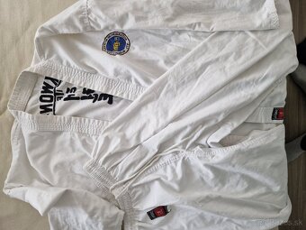 Taekwondo chranice a dobok - 2