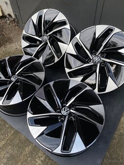 R19 ®️ Originál VW 5x112 8J ET45 / id4 iD5 iD7 - 2