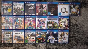 PS4 Pro 1 TB+ PS Kamera + 2 ovládače (Rezervované) - 2