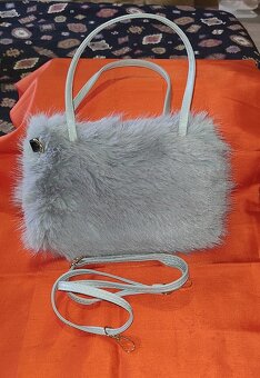 sivá chlaptková kabelka - 2