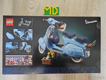 LEGO 10298 Vespa 125 - 2