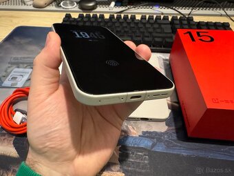 OnePlus 15 12/256 - 2