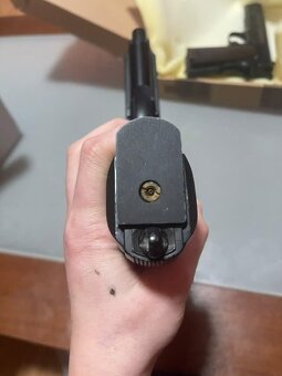 Airsoft beretta gbb - 2