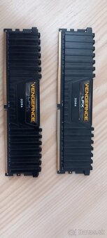 Corsair vengance DDR4 - 2