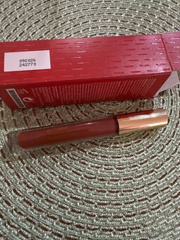 Lesk na pery Doterra - 2