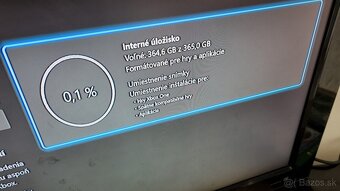 Xbox One 500GB + joypad + hry - 2