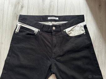 Pánske,kvalitné džínsy Calvin KLEIN - veľkosť - 32/32 - 2