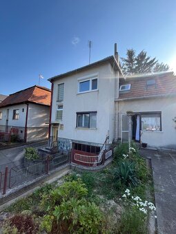 V Štúrove na predaj 5izb. RD s výhladom na Baziliku - 2