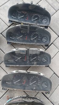 Predám Budíky tachometer Palubná doska Civic accord jazz - 2