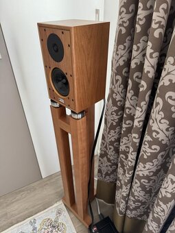 Reproduktory Harbeth Acoustics P3ESR XD + stojany - 2