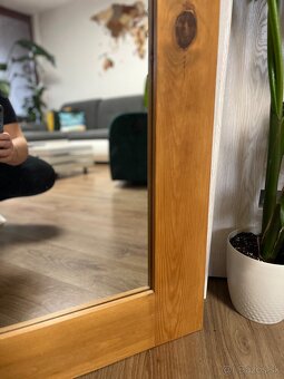 Zrdkadlo s masívnym dreveným rámom - 2