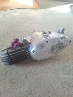 Motor Jawa 555 - 2