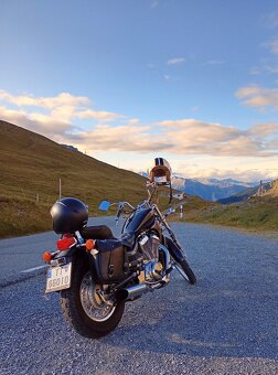 Suzuki Intruder 600 - 2