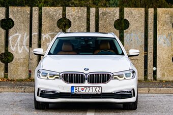 BMW 540i xDrive 250kW / TOP STAV / Panoráma / HeadUp / - 2