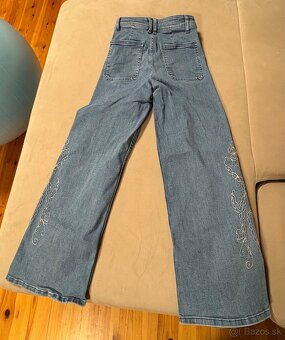 krásne dievčenské bundy a rifle - 2