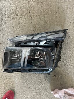 Hyundai Santa Fe predne svetlo - 2