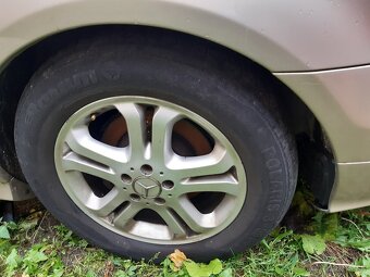 Mercedes 5x112 255/55 R18 - 2