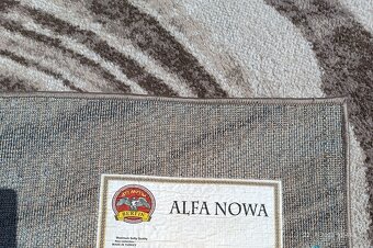 Koberec so vzorom dreva. - 2