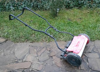 Ručná vretenová kosačka WOLF Garten - 2