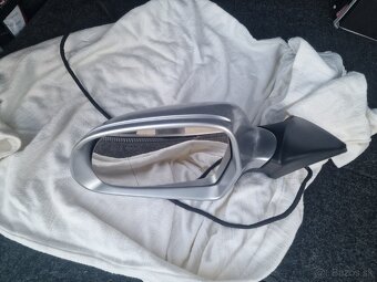 ZRKADLO OKTAVIA 2 - 2