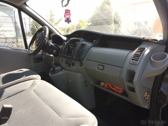 Opel Vivaro - 2