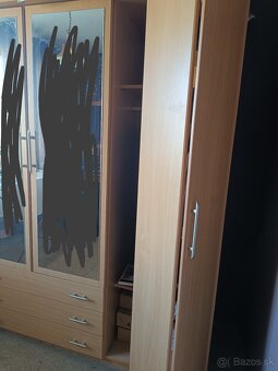 Skrina s veľkým úložným priestorom - 2