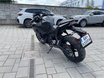 Kawasaki Ninja 650 - 2