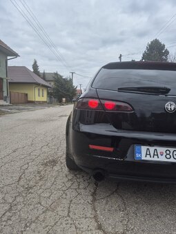 Alfa romeo 159 sportwagon - 2