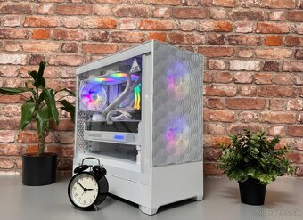Ryzen 7 9800X3D\32GB\RTX 5080\SSD\1200W Zdroj - 2