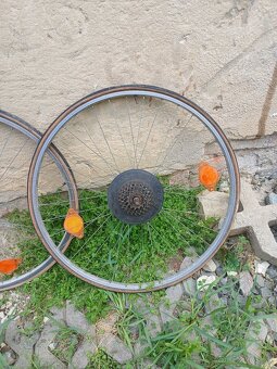 Predam Predne a Zadne kolečka na bicykel Favorit - 2
