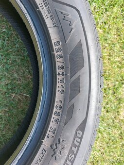 225/60r17 - 2