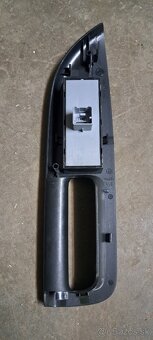Vypínač sťahovania okien Škoda Octavia 2 s madlom - 2