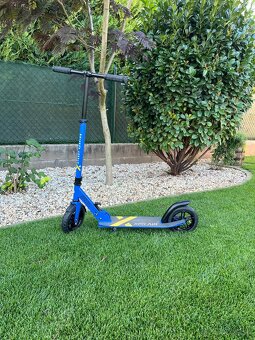 Kolobežka Street Surfing - 2