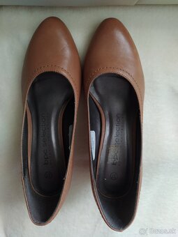 NOVÉ kožené hnedé lodičky veľ. 36 (osobný odber) - 2
